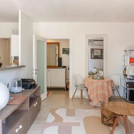 2 Pieces D'exception En Dernier Etage Avec Vue Panoramique Διαμέρισμα *