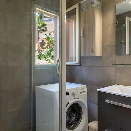 2 Pieces D'exception En Dernier Etage Avec Vue Panoramique Νίκαια
